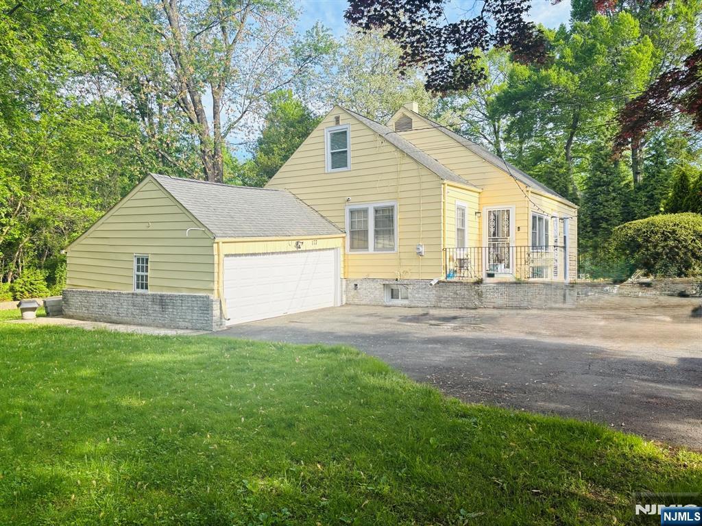 177 Forest Avenue