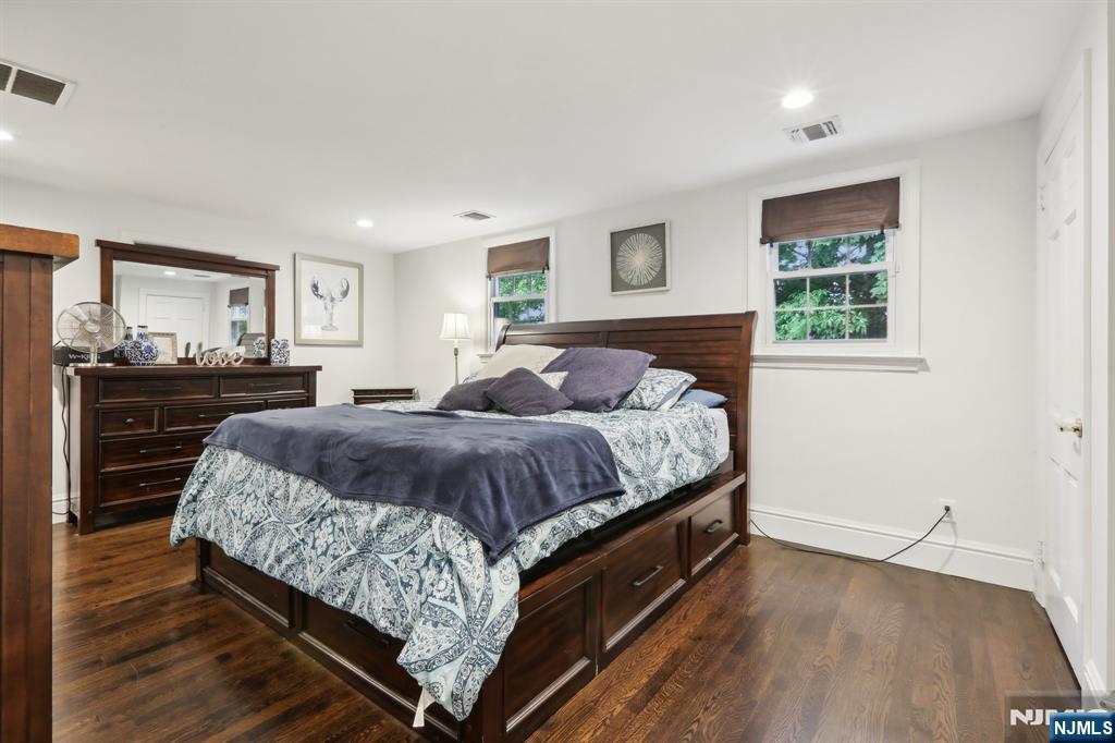 785 Ridgewood Road