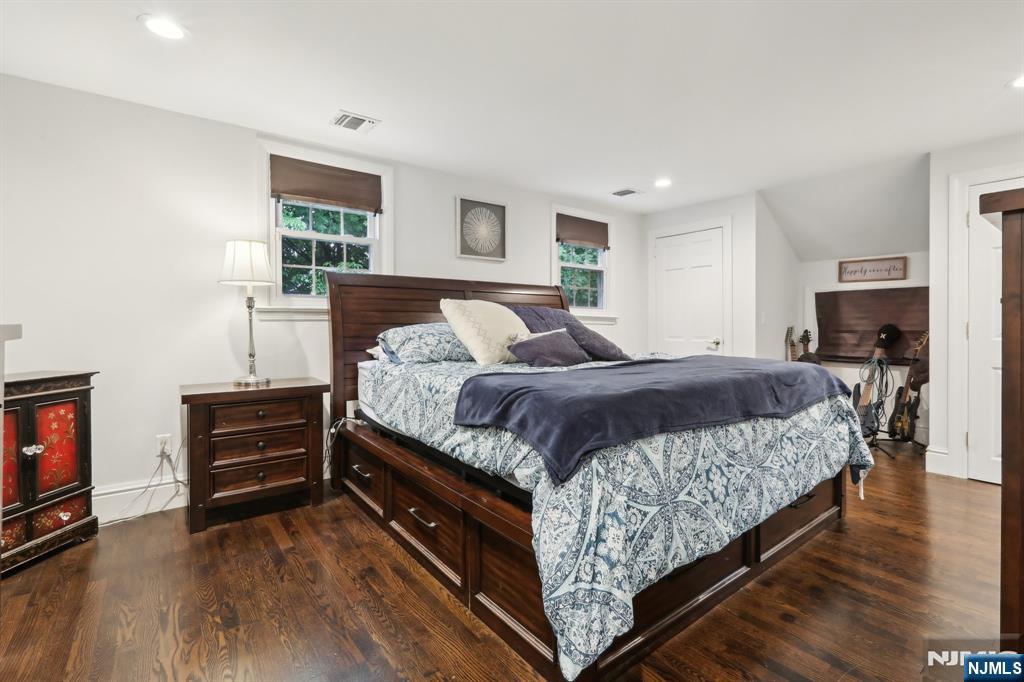785 Ridgewood Road