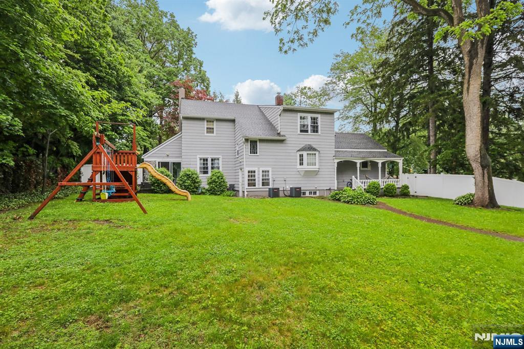 785 Ridgewood Road