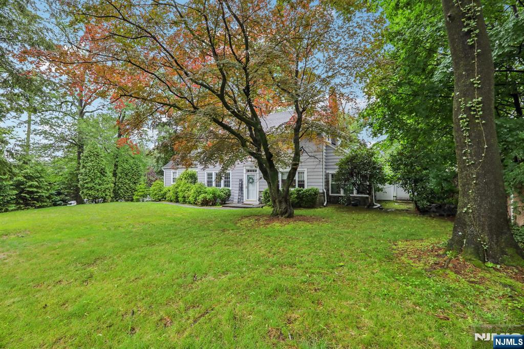 785 Ridgewood Road