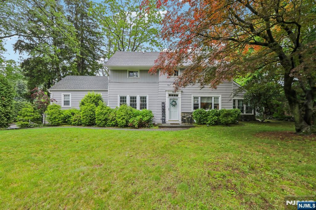 785 Ridgewood Road