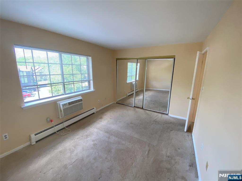 2110 Hawthorne Lane