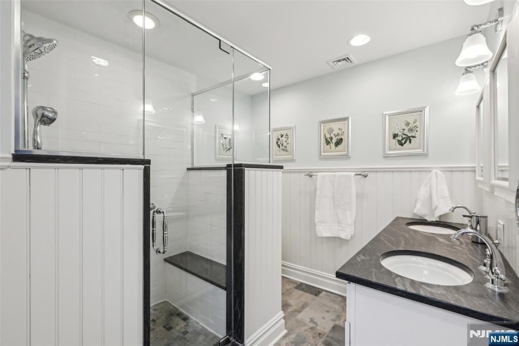 99 Algonquin Trail