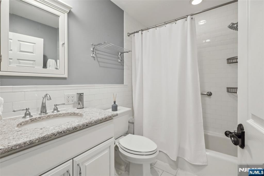 99 Algonquin Trail