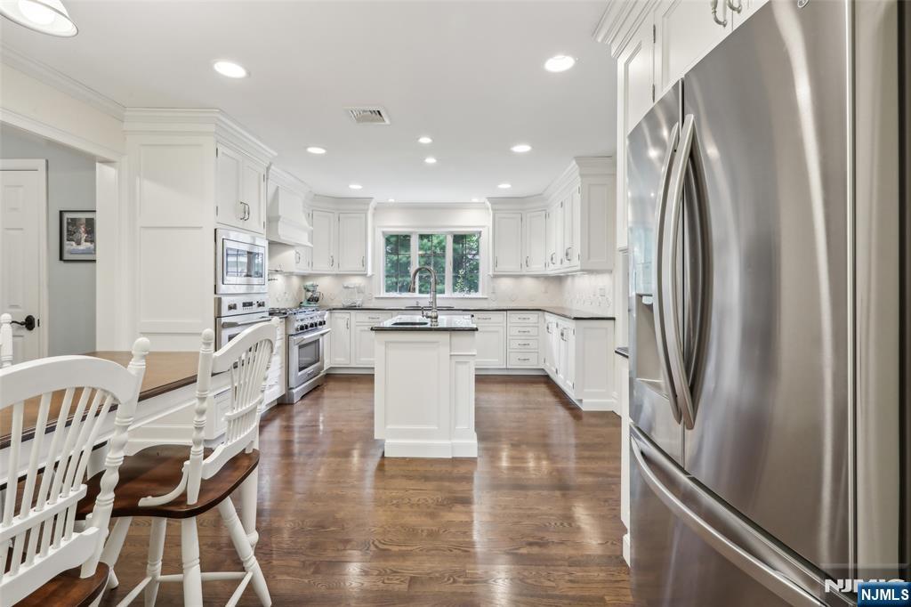 99 Algonquin Trail