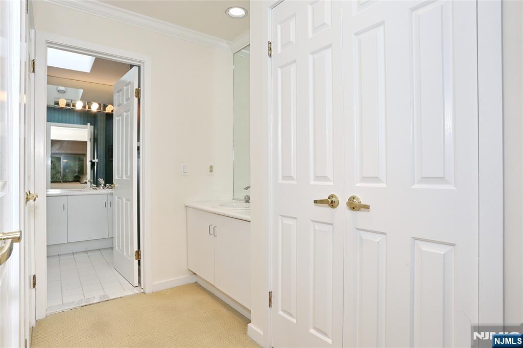 11 Sutton Way