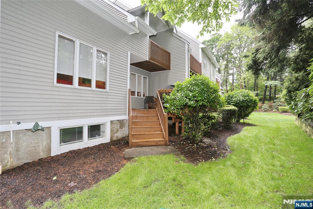 11 Sutton Way
