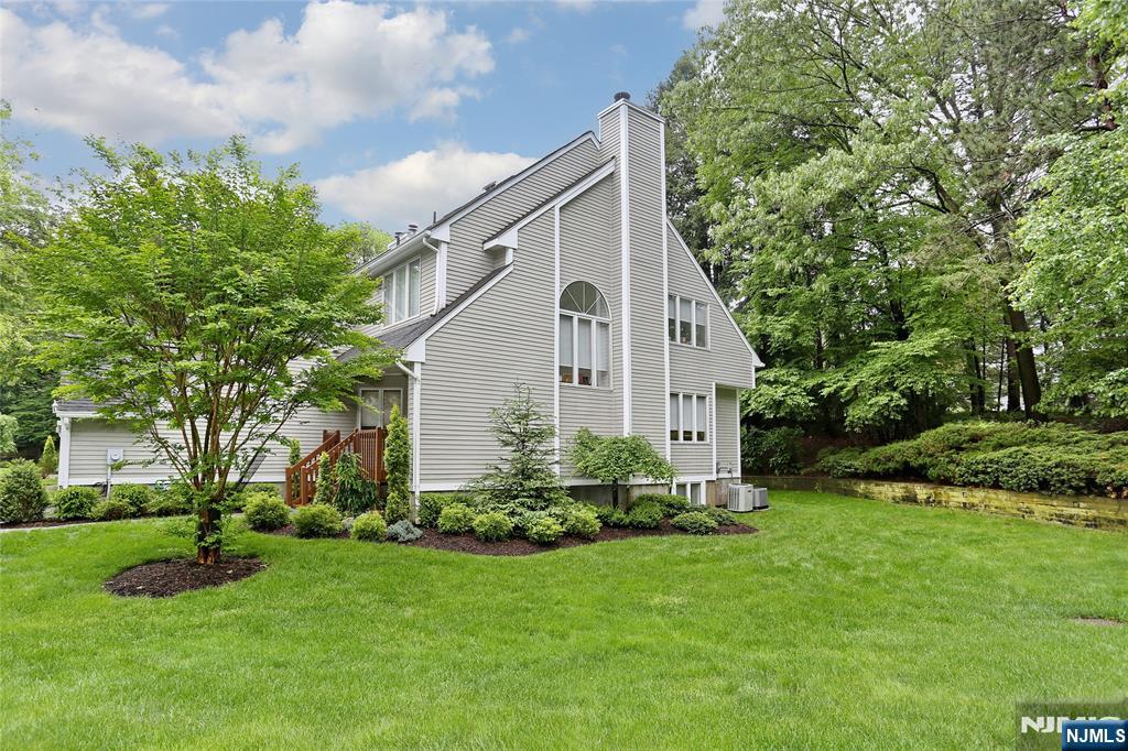 11 Sutton Way
