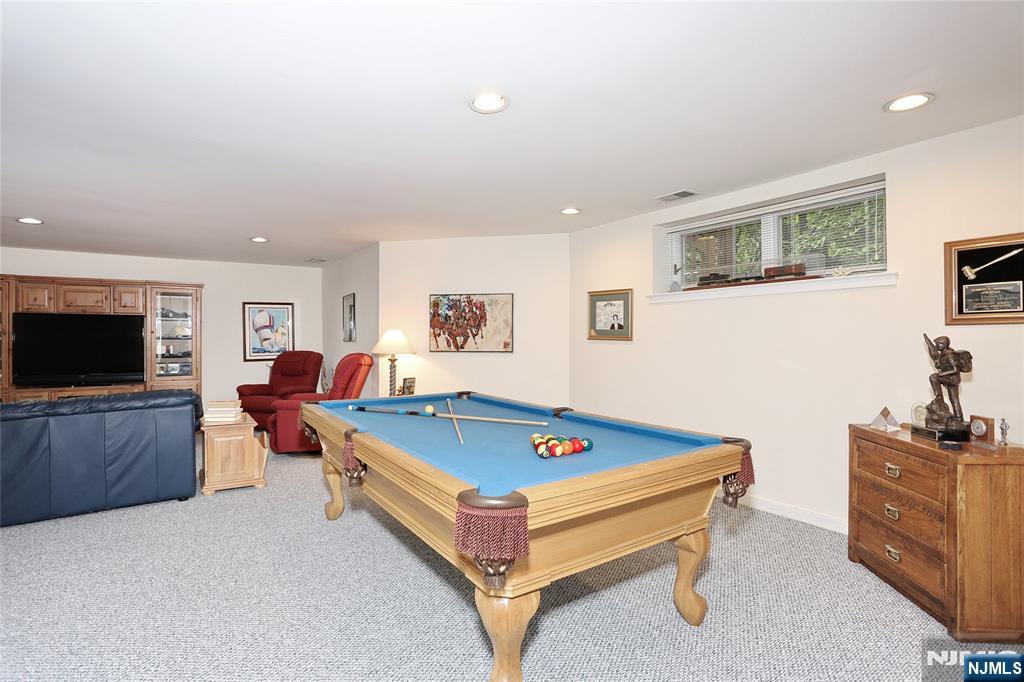 11 Sutton Way