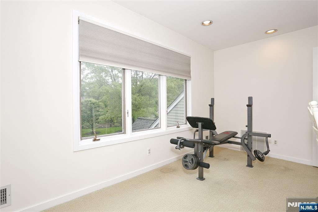 11 Sutton Way