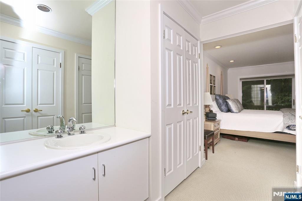 11 Sutton Way