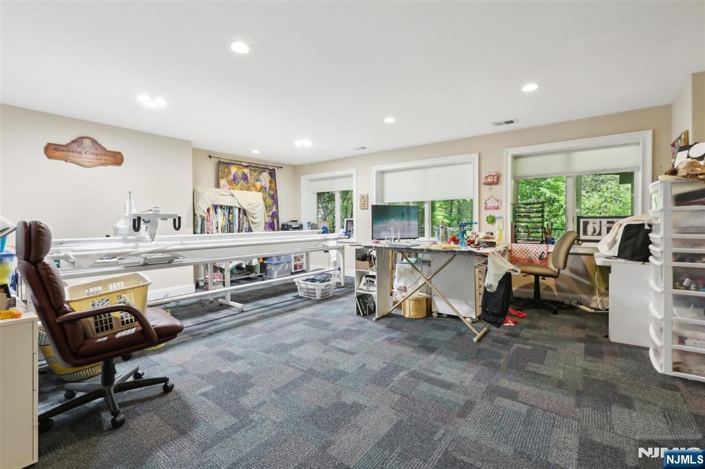 37 Great Hall Road