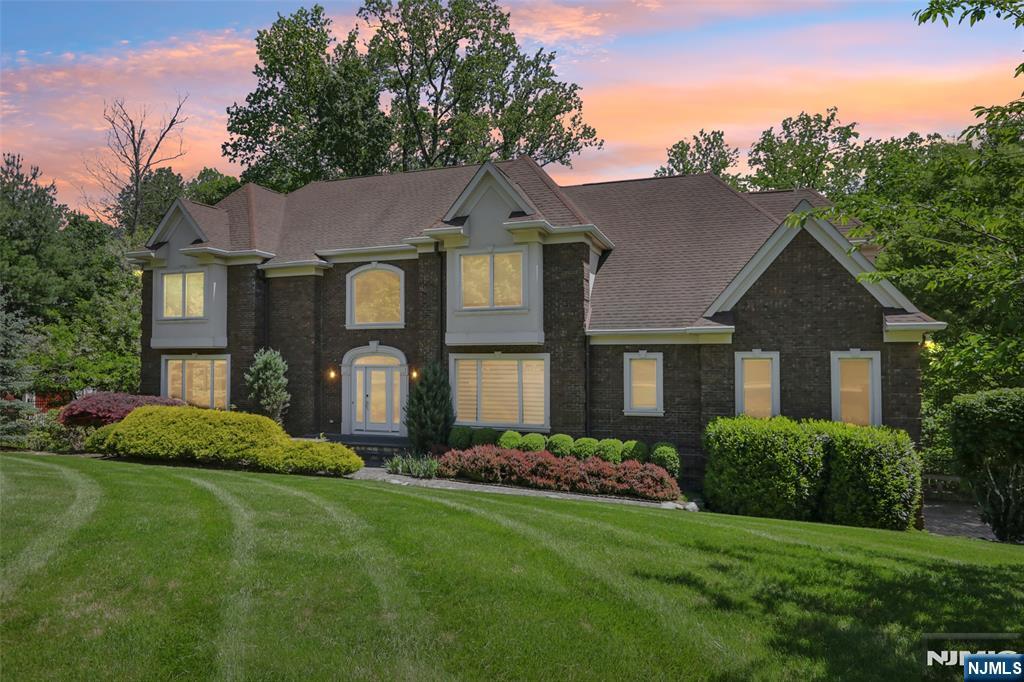 37 Great Hall Road