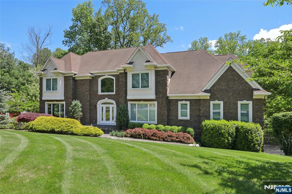 37 Great Hall Road