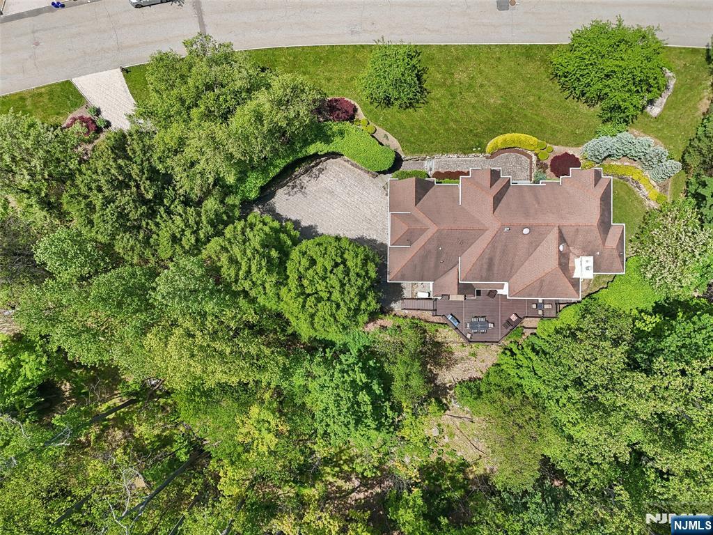 37 Great Hall Road