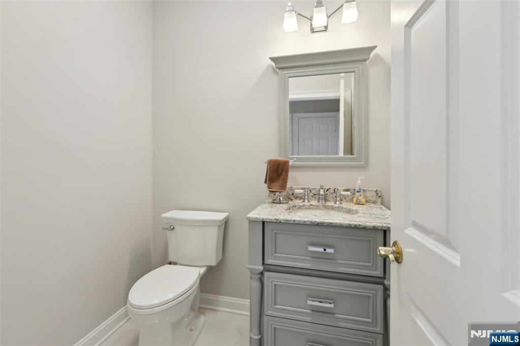 37 Great Hall Road