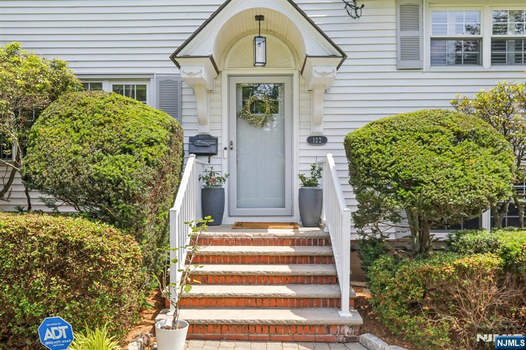 122 Greenway Road