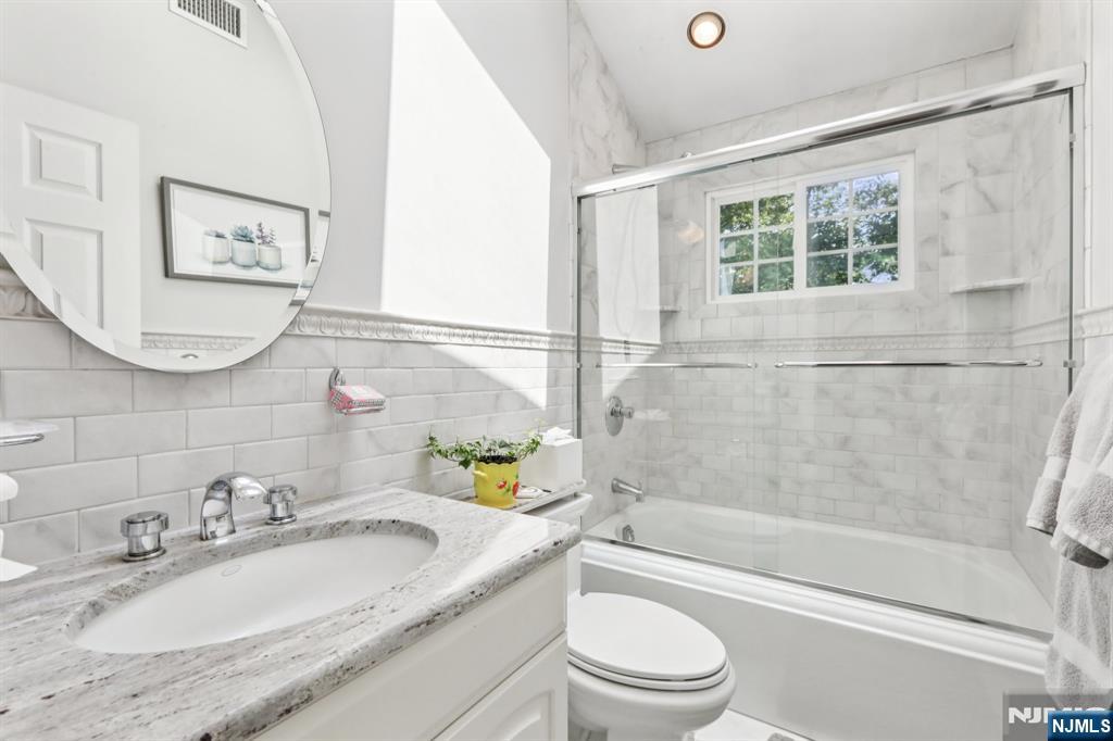 122 Greenway Road