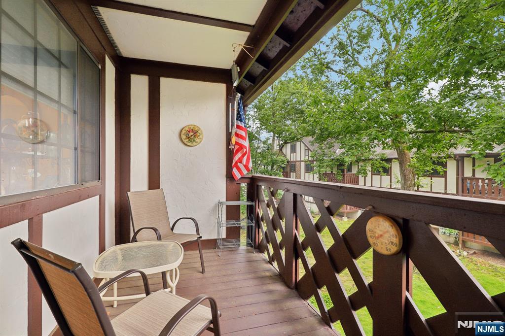 1907 Faulkner Court
