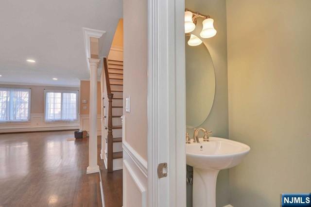 42 Skymark Court