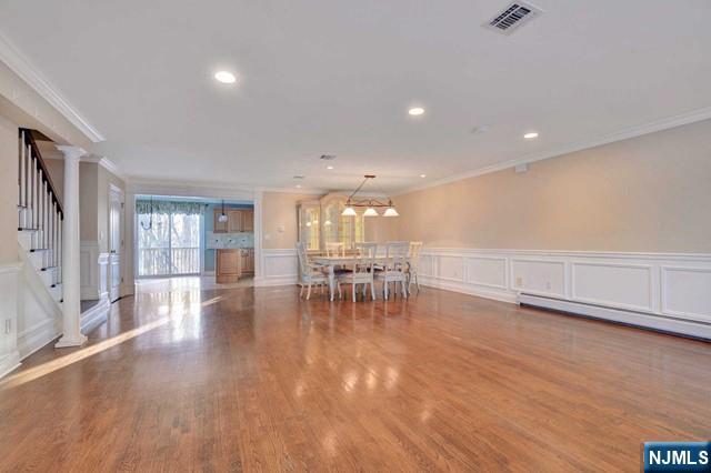 42 Skymark Court