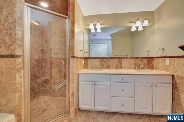 42 Skymark Court