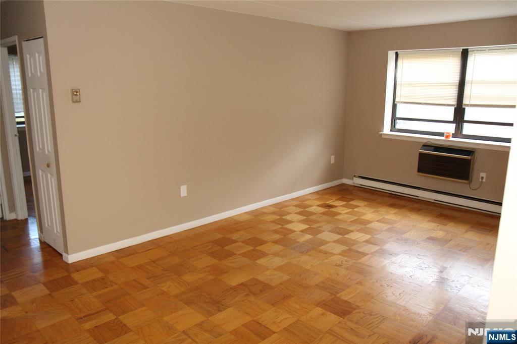 461 New Milford Avenue 10