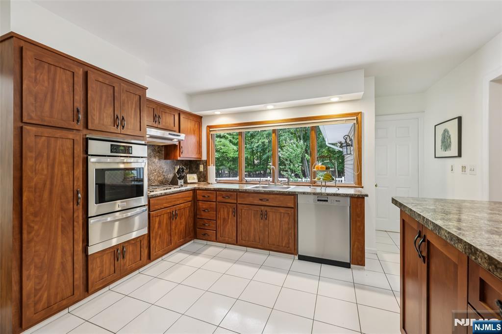 398 S Central Avenue