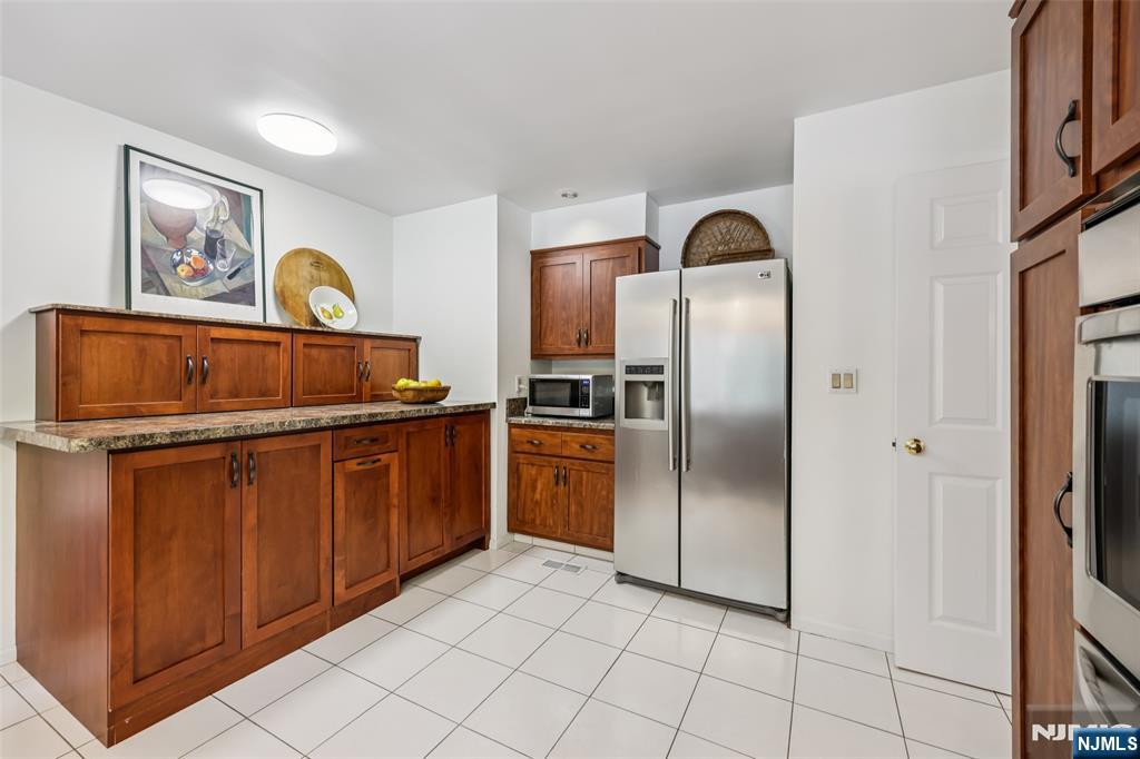 398 S Central Avenue