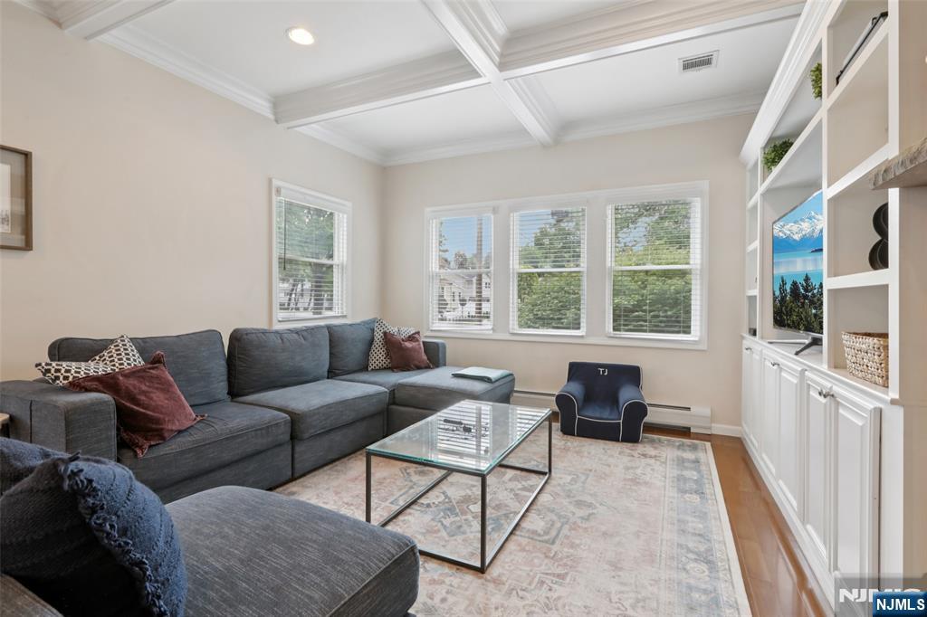 270 Hirschfeld Place