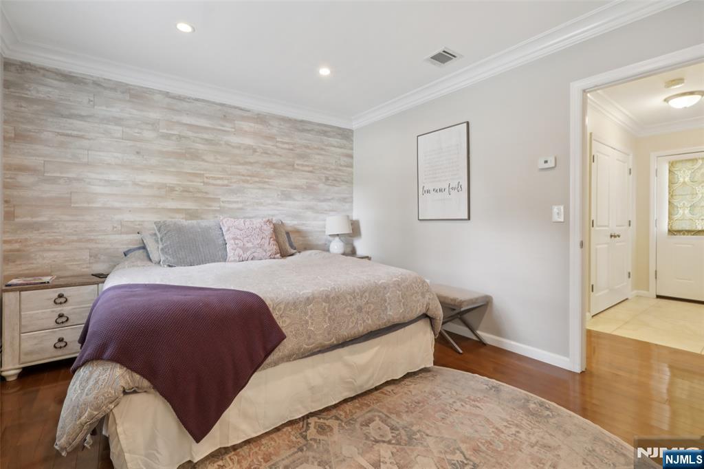 270 Hirschfeld Place