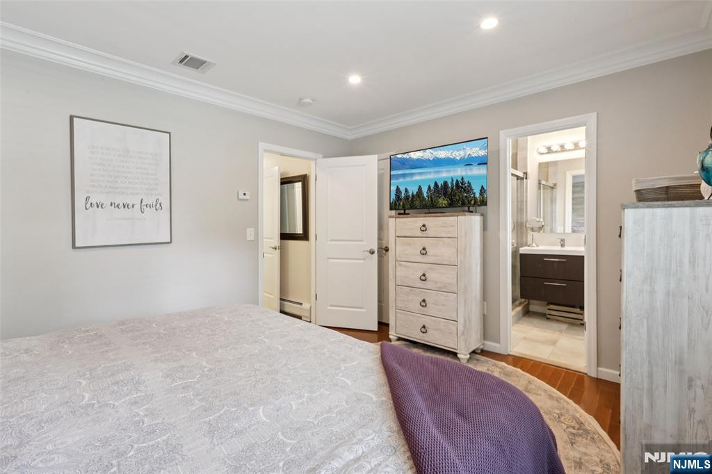 270 Hirschfeld Place