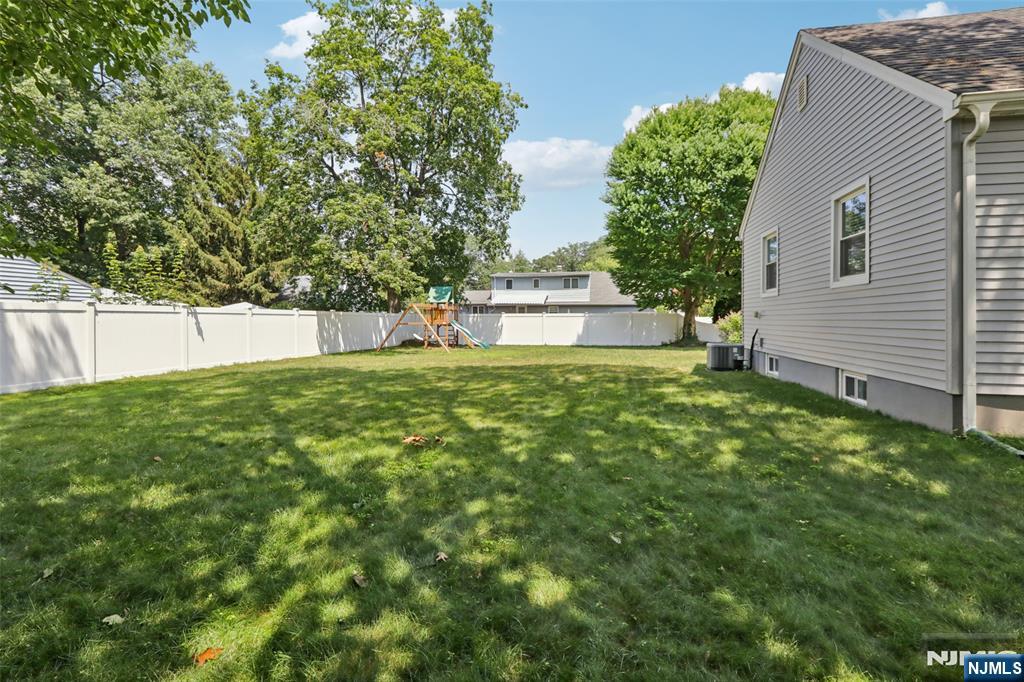 270 Hirschfeld Place