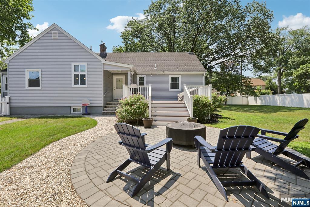 270 Hirschfeld Place