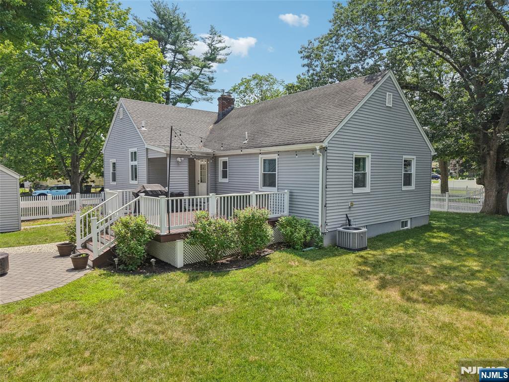 270 Hirschfeld Place