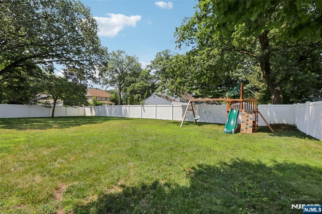 270 Hirschfeld Place