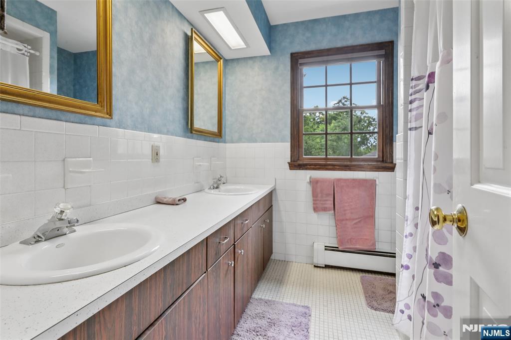 150 Deerfield Terrace