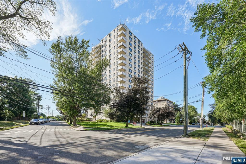 307 Prospect Avenue 16A