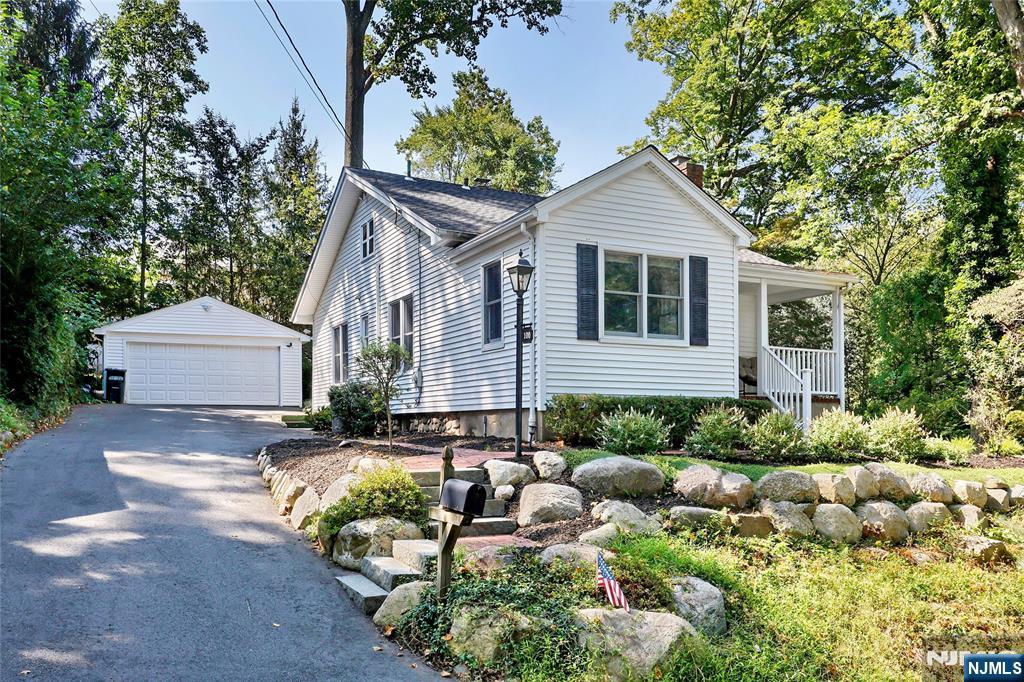 100 Highland