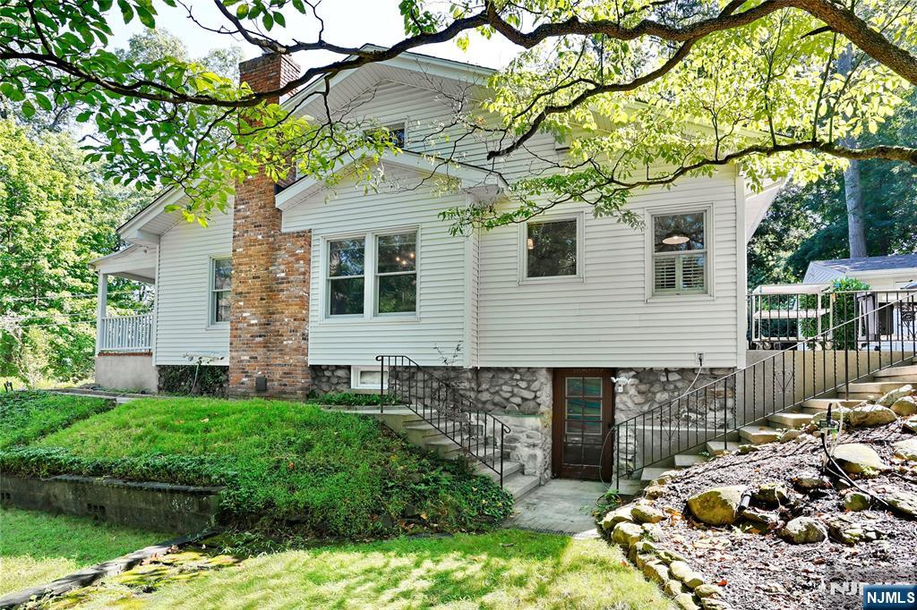 100 Highland