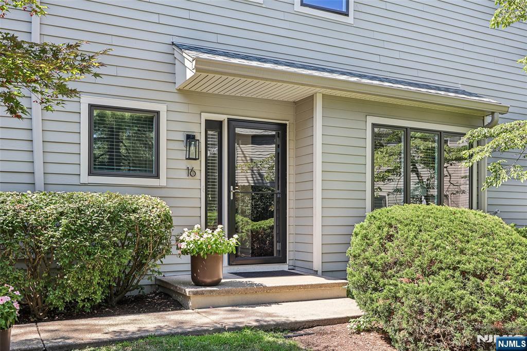 16 Spruce Run
