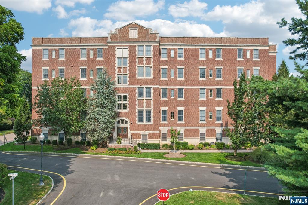 5104 Rio Vista
