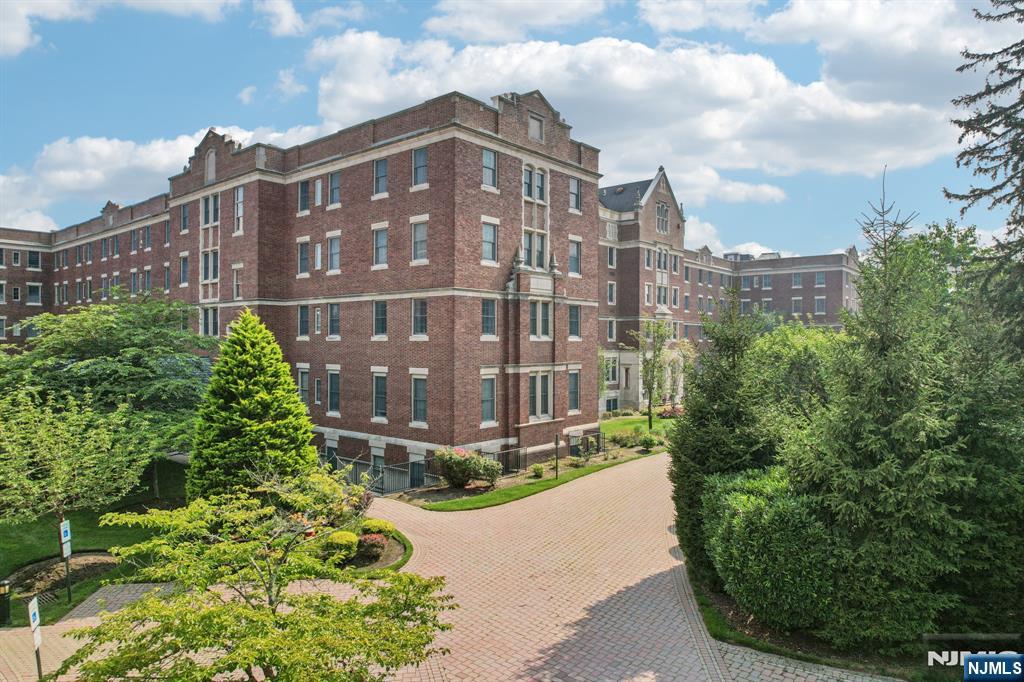 5104 Rio Vista