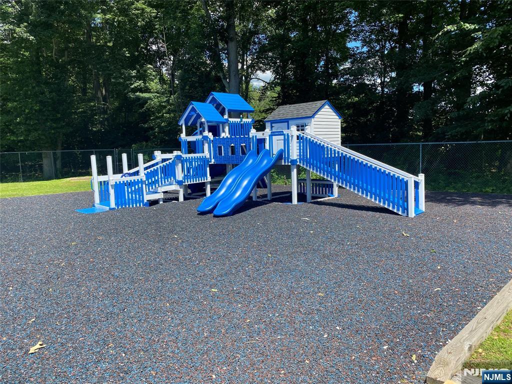 413 Green Mountain Road