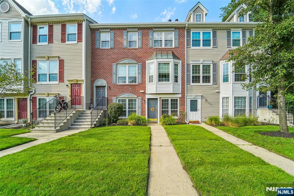 1271 Heath Court