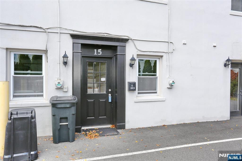 4 N Spruce Street 15