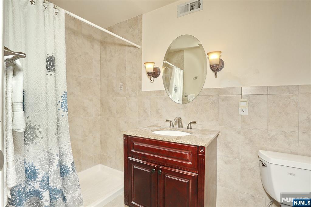 4 N Spruce Street 15