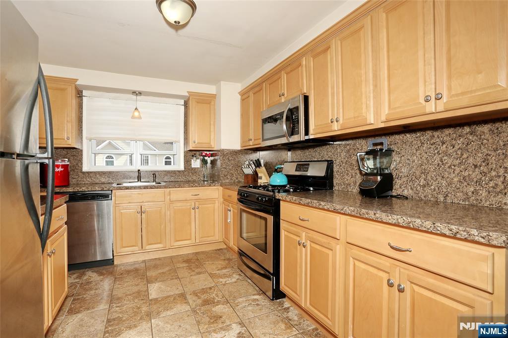 4 N Spruce Street 15