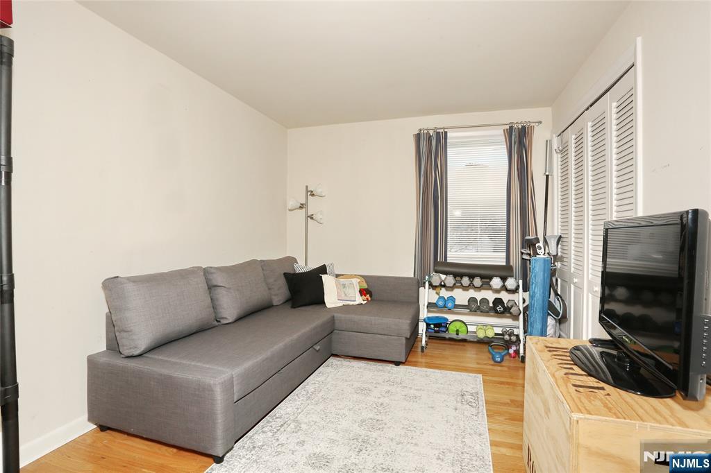 4 N Spruce Street 15